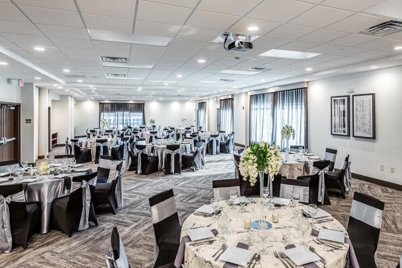 Hyatt Place Hampton Convention Center Екстер'єр фото