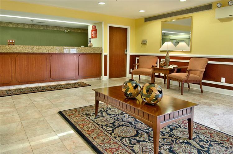 Hyatt Place Hampton Convention Center Інтер'єр фото